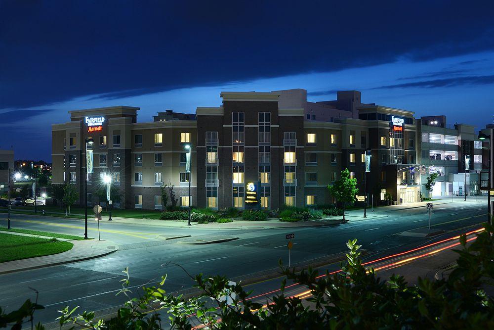 Fairfield Inn & Suites By Marriott Wichita Downtown Zewnętrze zdjęcie