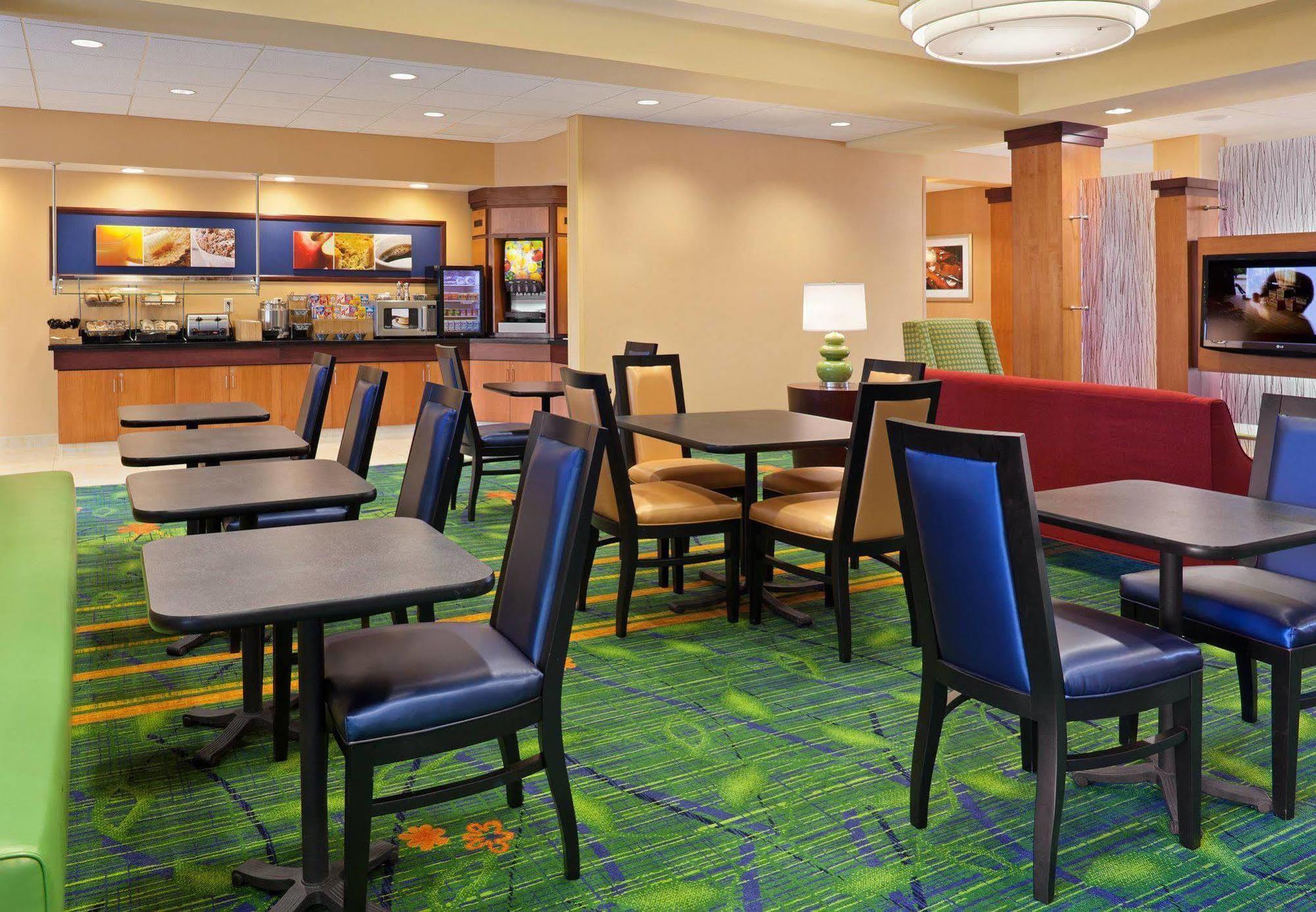 Fairfield Inn & Suites By Marriott Wichita Downtown Zewnętrze zdjęcie